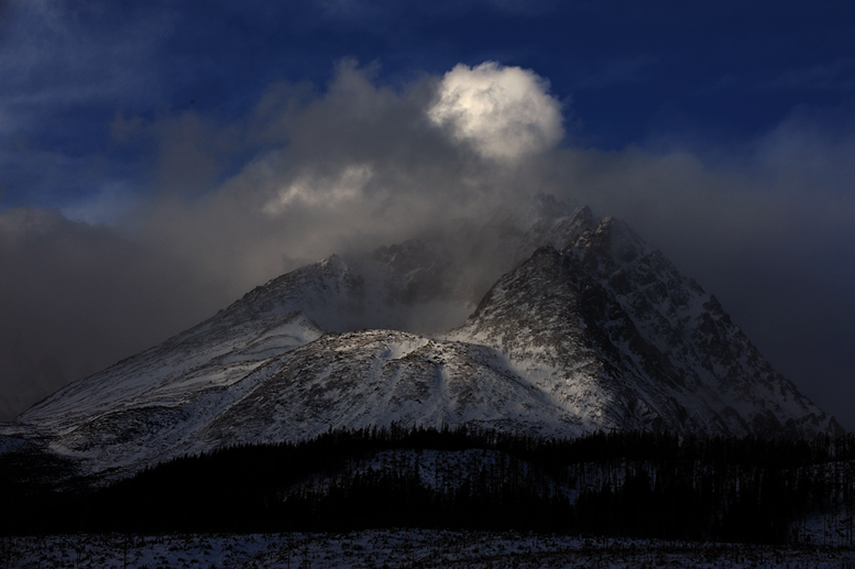 Gáti György Felhõ a Gerlach fölött - Clouds above the Gerlach - Tatra Gáti György Felhõ a Gerlach fölött - Clouds above the Gerlach - Tatra - Slovakia